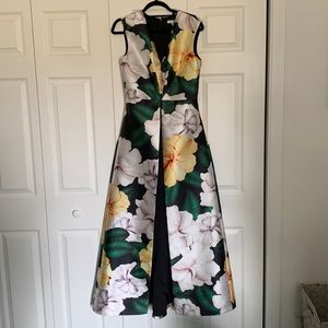 Kay Unger Jumpsuit Size 8